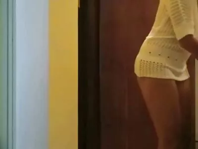 Belle étudiante excitée et son petit sex video arab porno ami s'embrassent