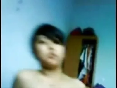 Une femme excitée fait de site porno gratuit arab la masturbation sale directement dans la salle de bain