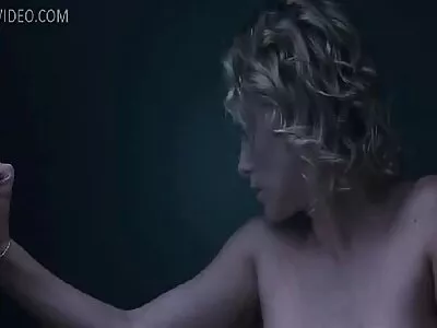 Jolie fille dans la cuisine se masturbe aflam xxl arab gode