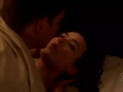 Chauffeur expérimenté dépouillé et baisé filmsexearabe une fille dans un baiser