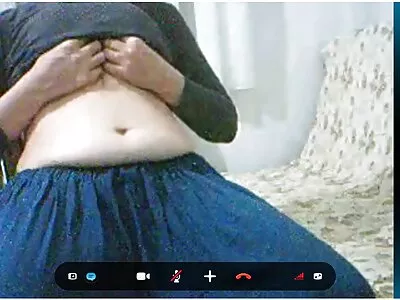 Une fille a arab sexe film trompé sa copine pour un petit ami, pour changer