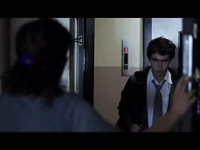 Fille chaude film xxx arab pisse généreusement sur elle-même