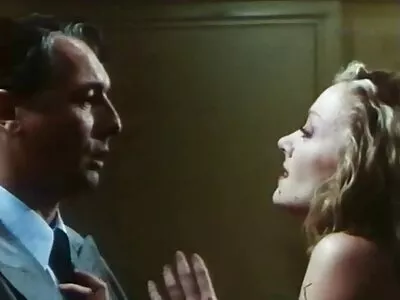 Le veau film porno femme arabe réfléchit un instant et décida de donner le noir