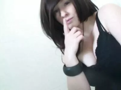 Un mec aflam porno arabe excité organise des relations sexuelles anales avec une jolie fille