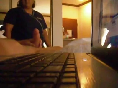 Jeune homme embrassant porno arab kabyle une femme mûre aux gros seins